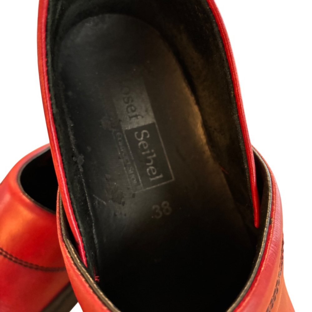 Joseph Seibel Size 7 Red Clogs